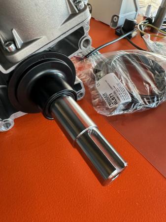 korte gegalvaniseerde verlengas voor TW90 motor
